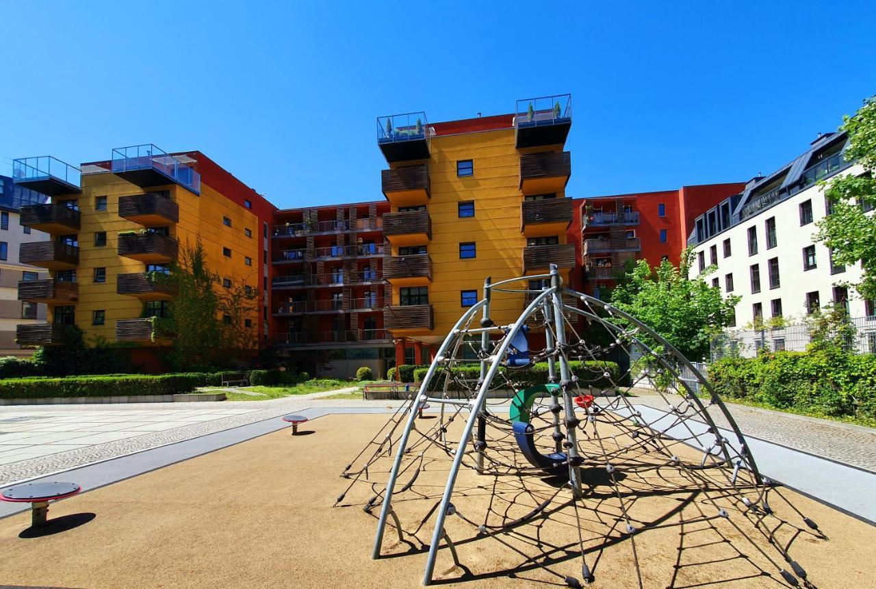 55m2 - Darmowy Garaz - Klimatyzacja - Centrum - 24na7 Apartmán